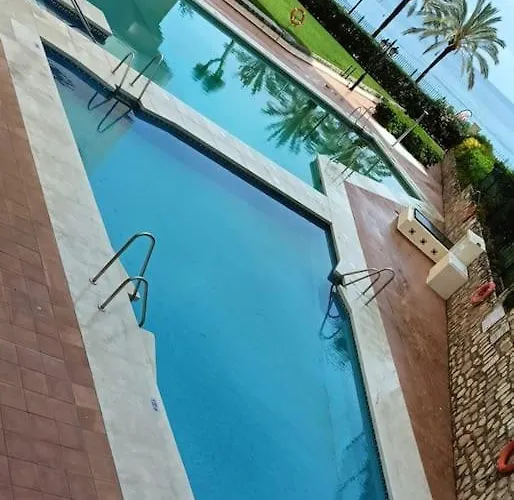 Comfortable In With Sea Views *