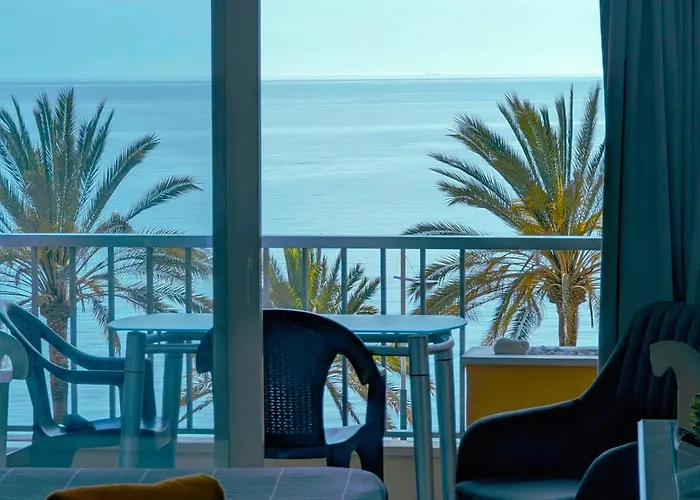 Comfortable In With Sea Views *